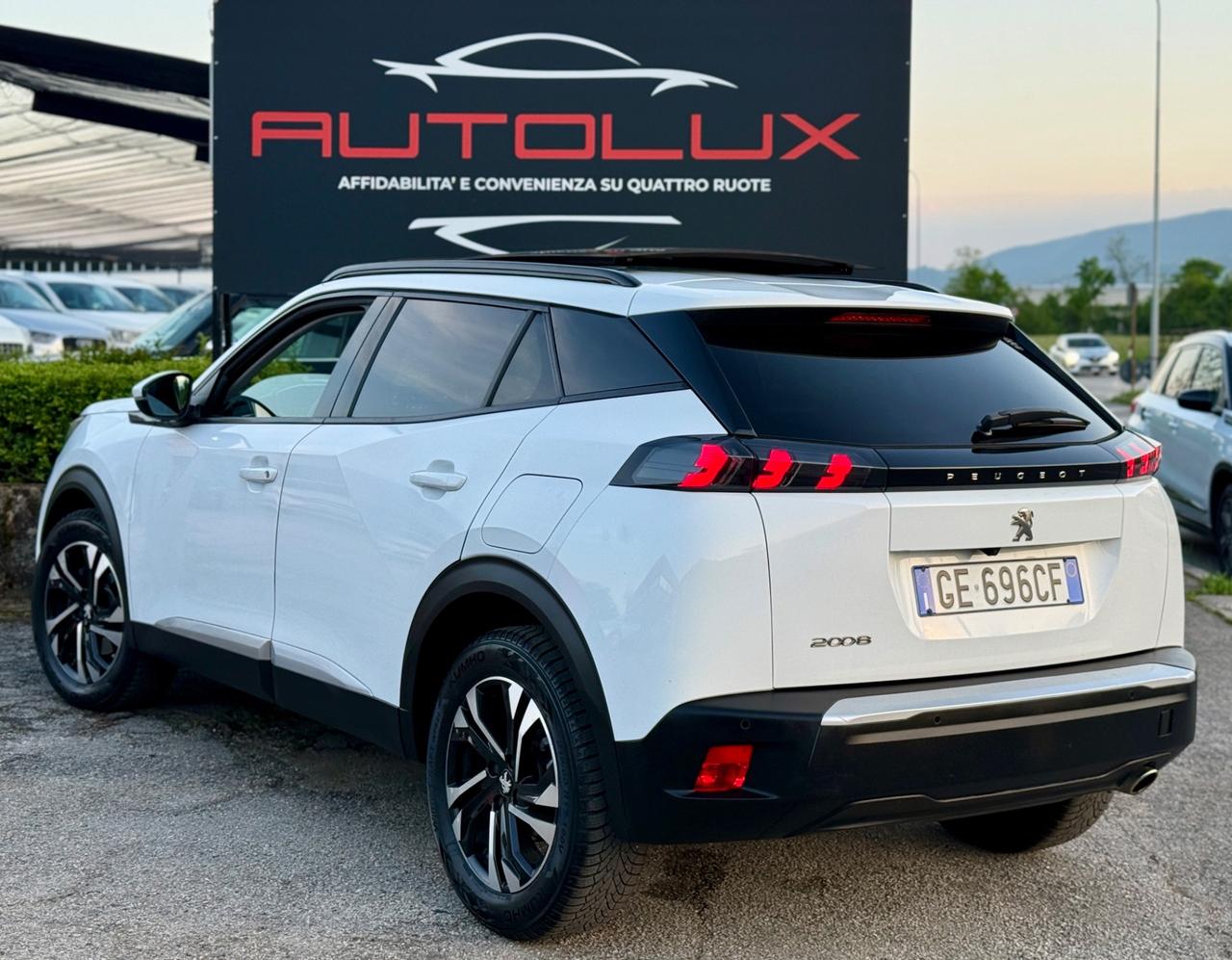 Peugeot 2008 BlueHDi 130 S&S EAT8 GT Pack NEO PATENTATI