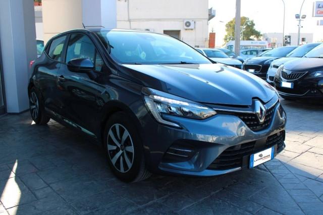 Renault Clio 1.6 hybrid 140cv automatica con CarPlay