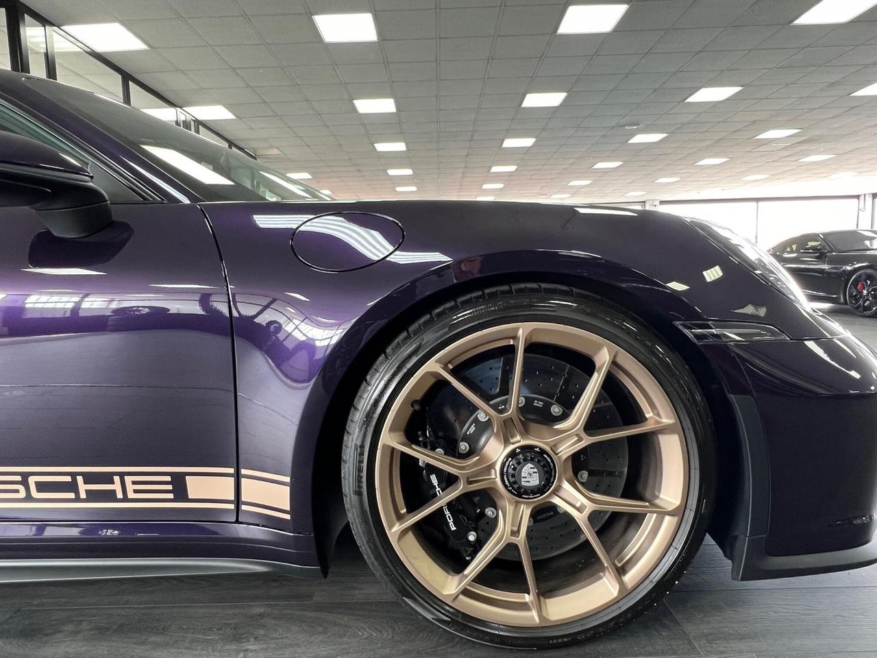 Porsche 992 911 Coupe 4.0 GT3 Touring auto