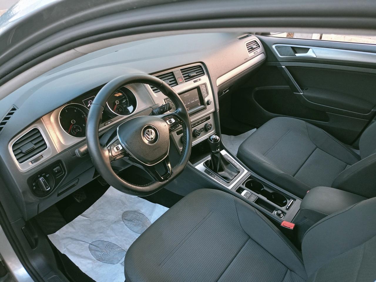 Volkswagen Golf Business 1.600 TDI