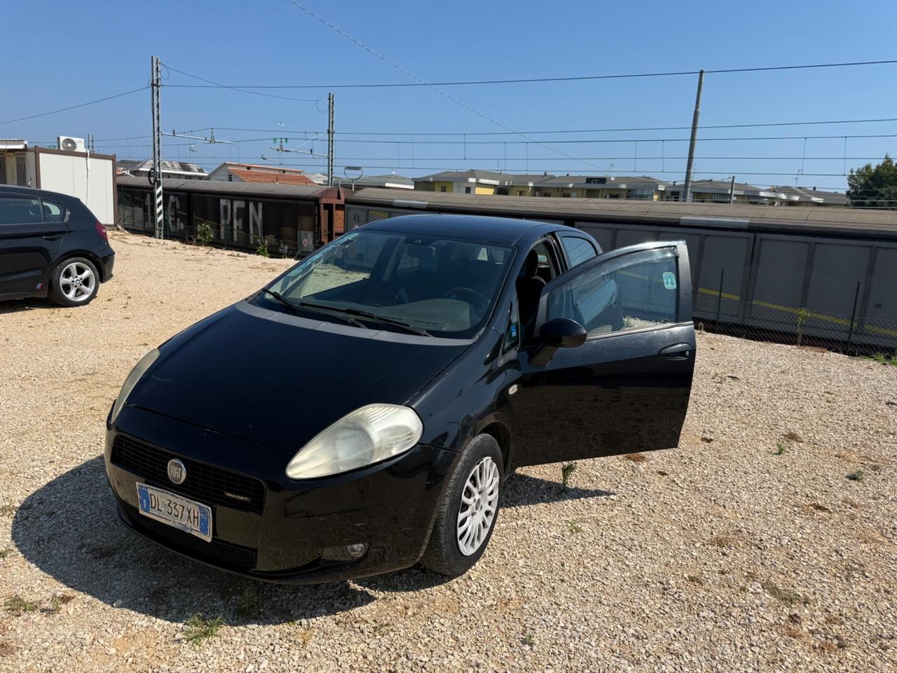 Fiat Grande Punto 1.3 MJT 75 CV SUPER PREZZO 999€