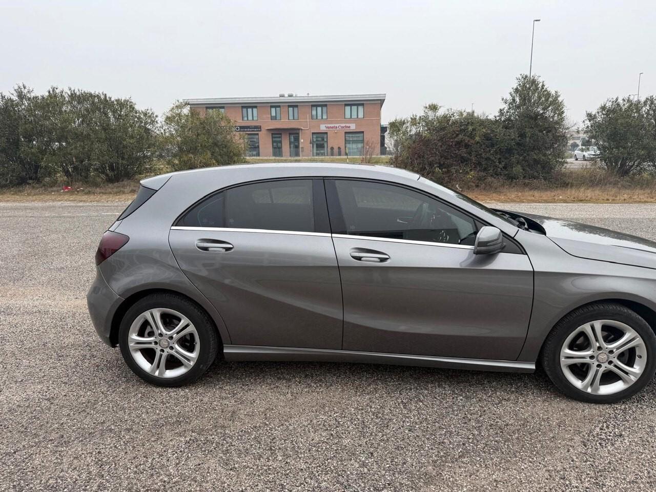 Mercedes-benz A 180 CDI Dark Night Edition