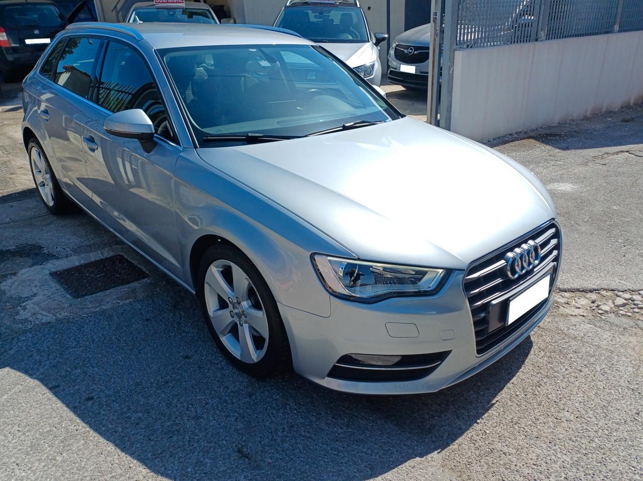 Audi A3 SPB1.6 TDI diesel S tronic Ambition