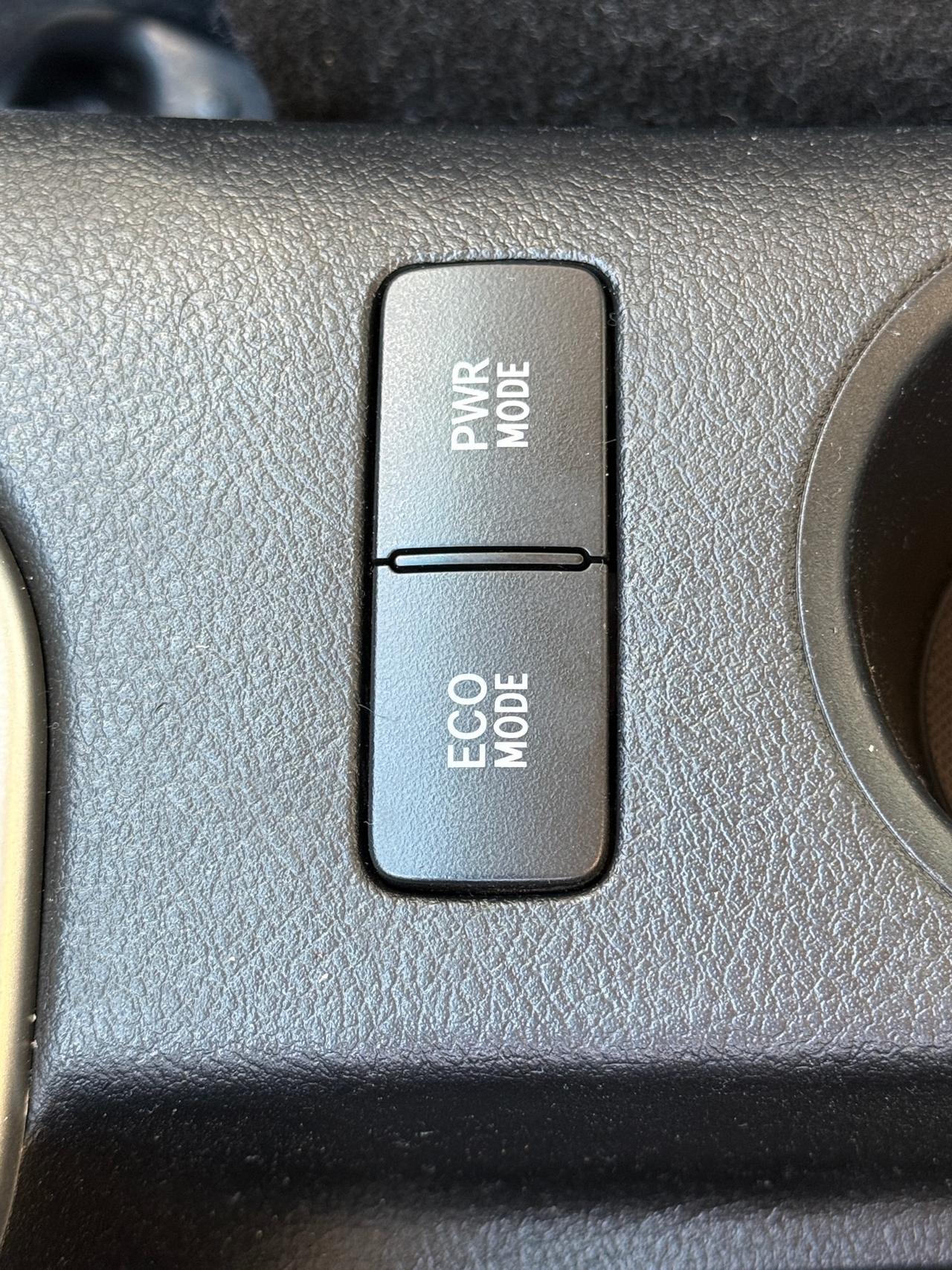 Toyota Hilux 2.4 D-4D 4WD Lounge GANCIO+HARD TOP