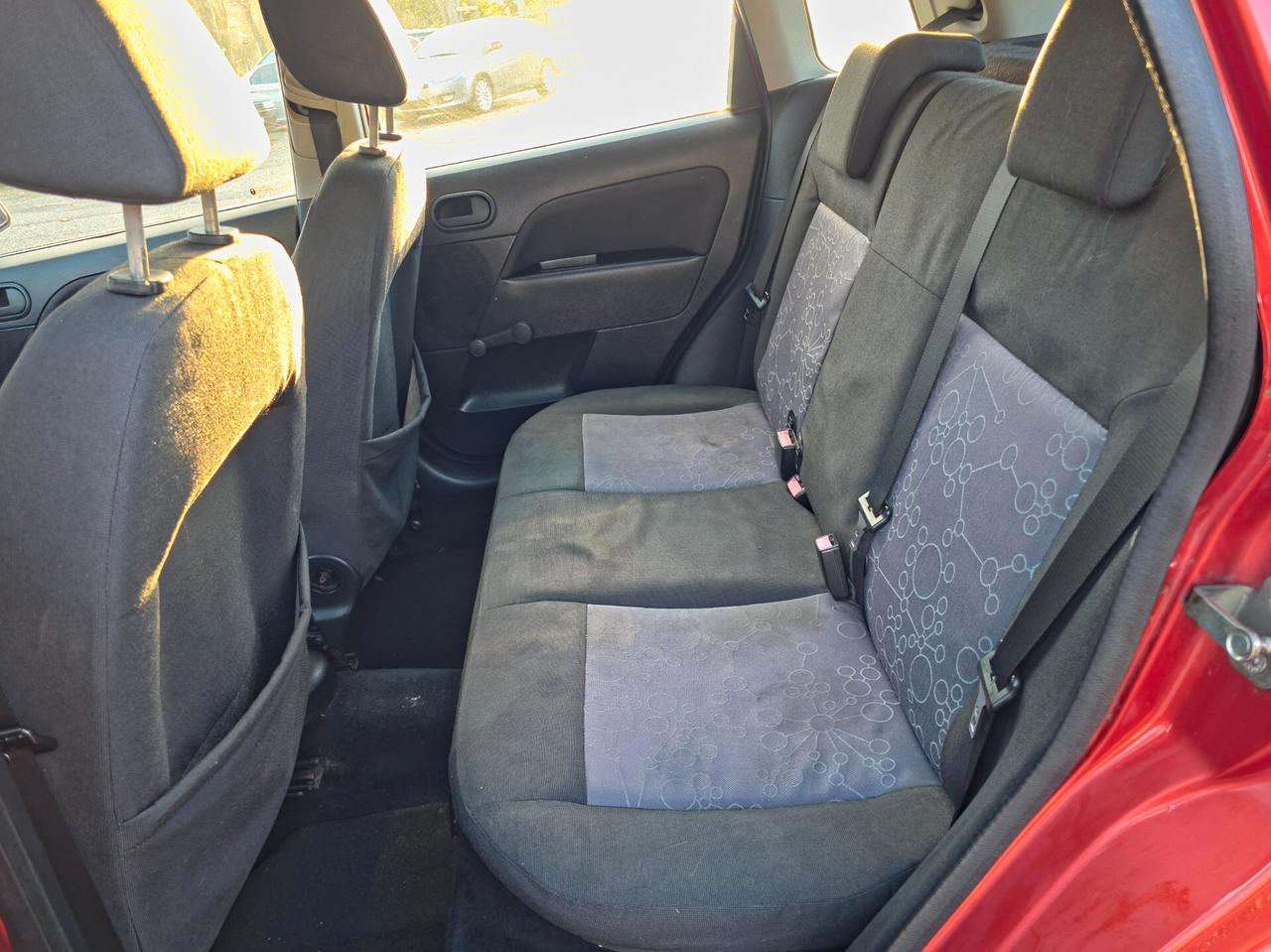 Ford Fiesta 1.4 16V 5p. Ghia CV-75 2007-E4 GPL Benzina NEO
