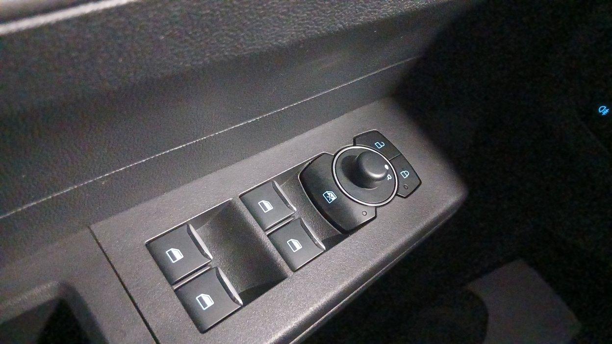 FORD Tourneo Courier 2ªs - Tourneo Courier 1.0 EcoBoost Titanium