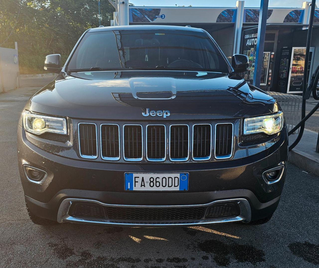 Jeep Grand Cherokee OVERLAND limited