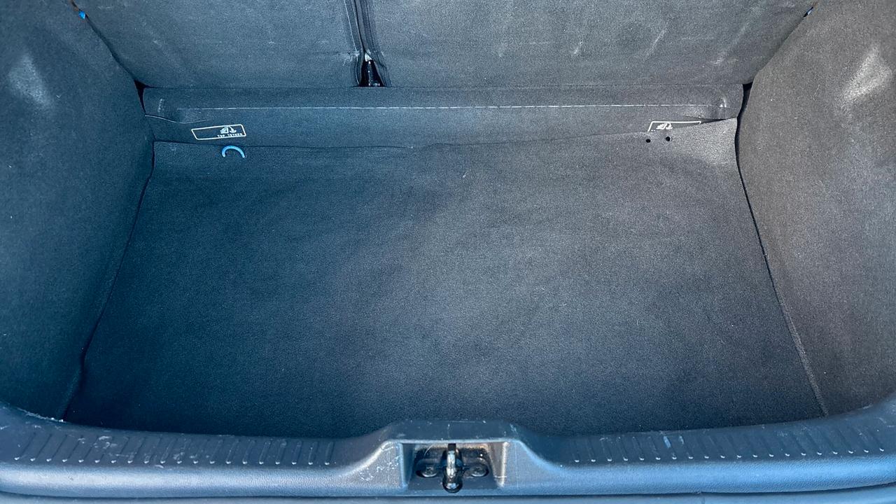 Renault Clio dCi 8V 75 CV 5 porte Moschino Zen