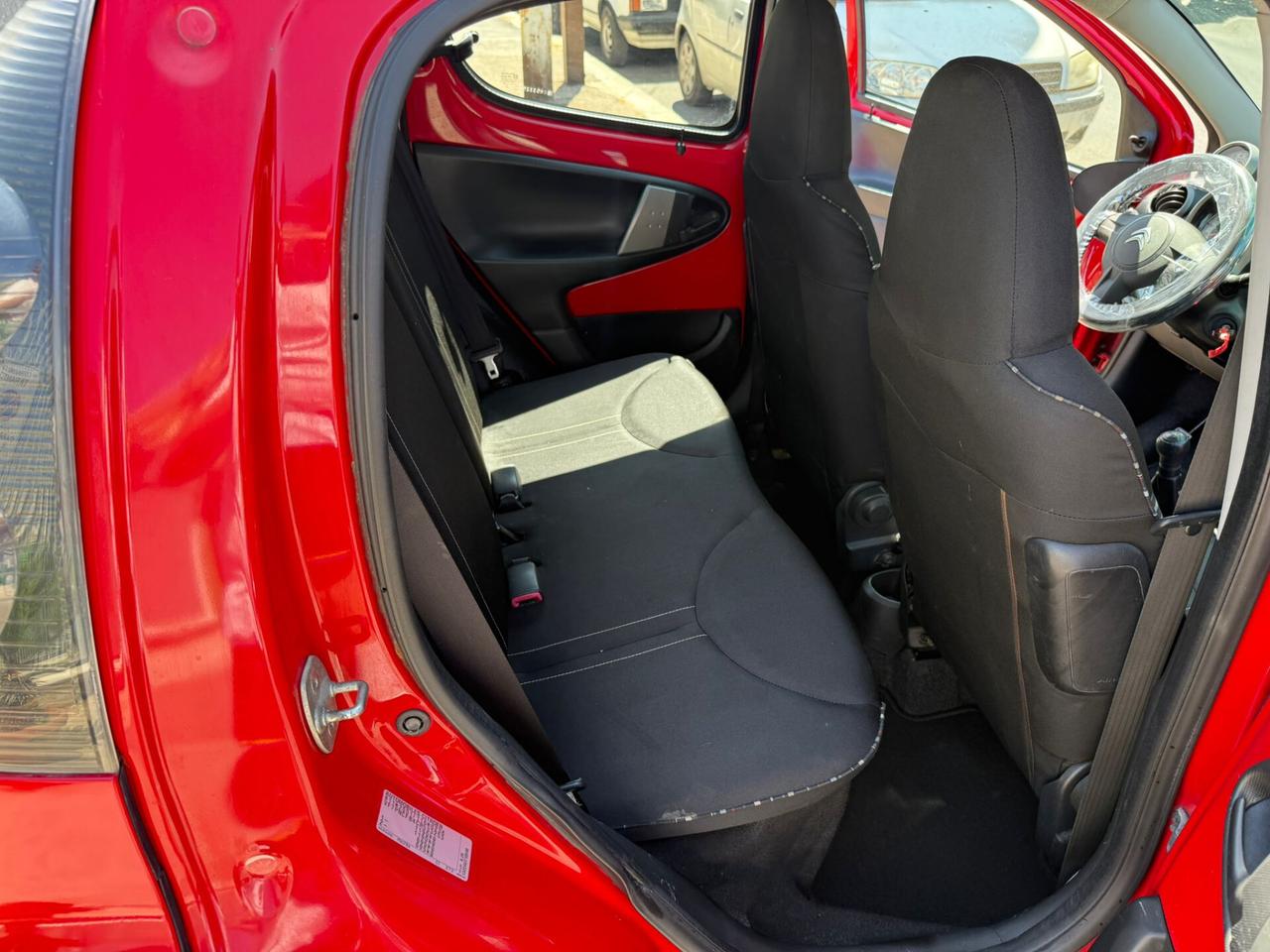 Citroen C1 1.0 5 porte Attraction - NEOPATENTATO - ANNO 02 / 2013