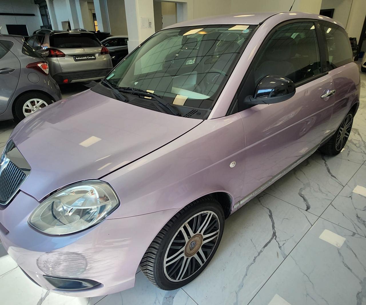 Lancia Ypsilon 1.3 MJT 75 CV Elle