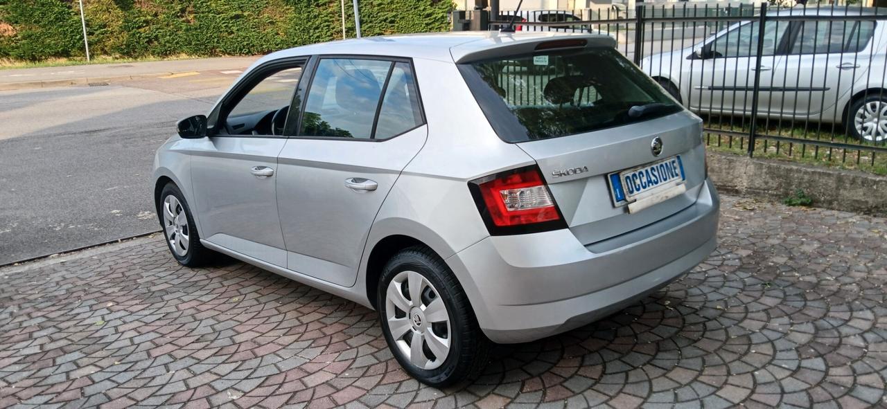 Skoda Fabia 1.0 benzina neopatentati