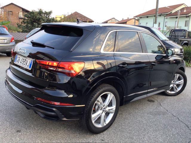 AUDI Q3 35 TDI S tronic S line edition