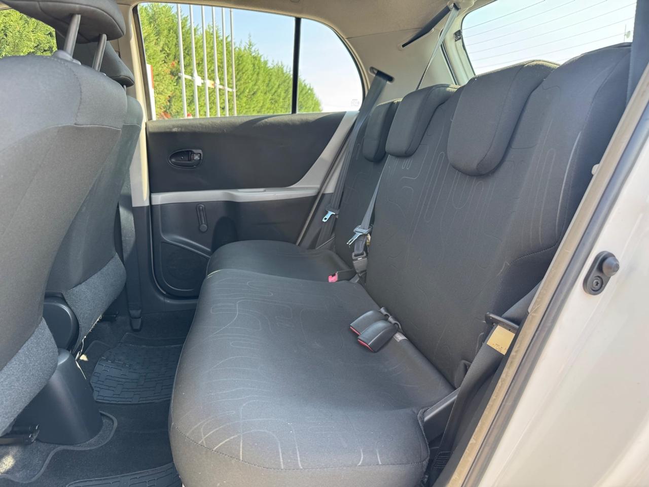 Toyota Yaris 1.0 5 porte