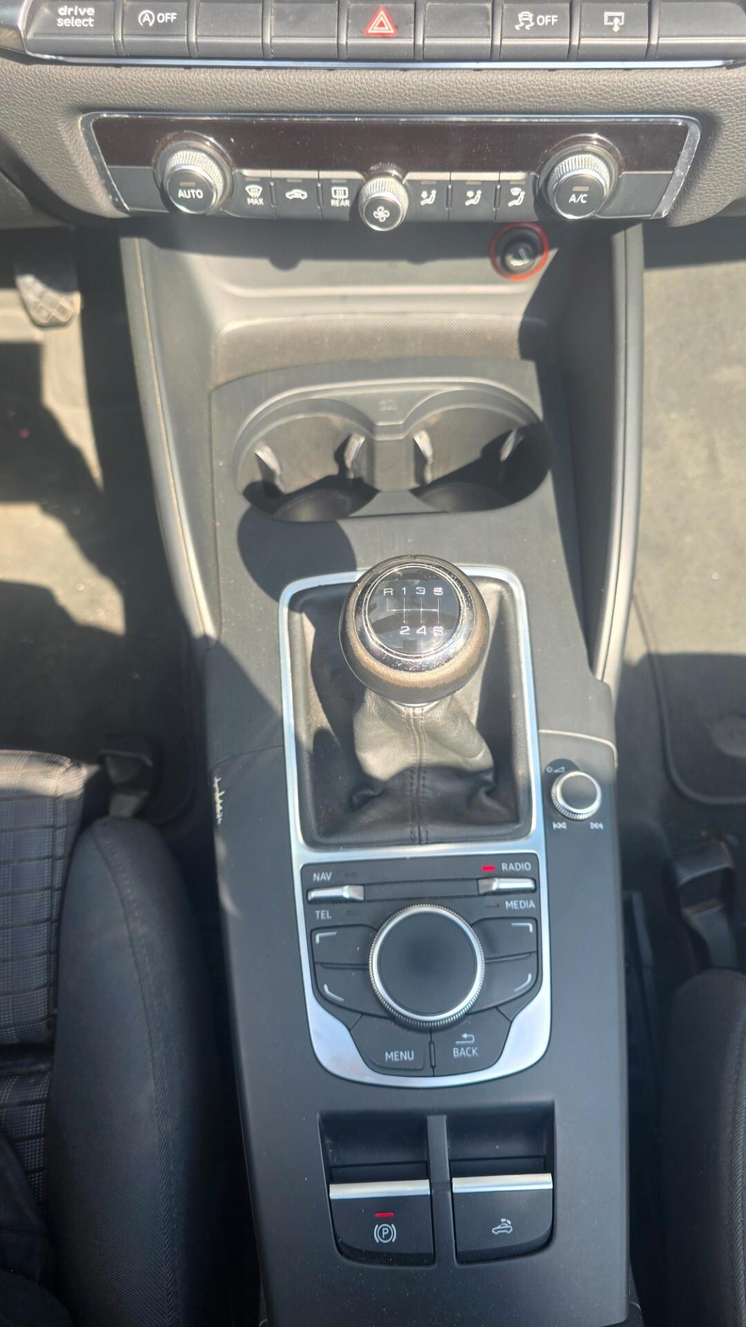 Audi A3 Cabrio 1.6 TDI clean diesel Ambition