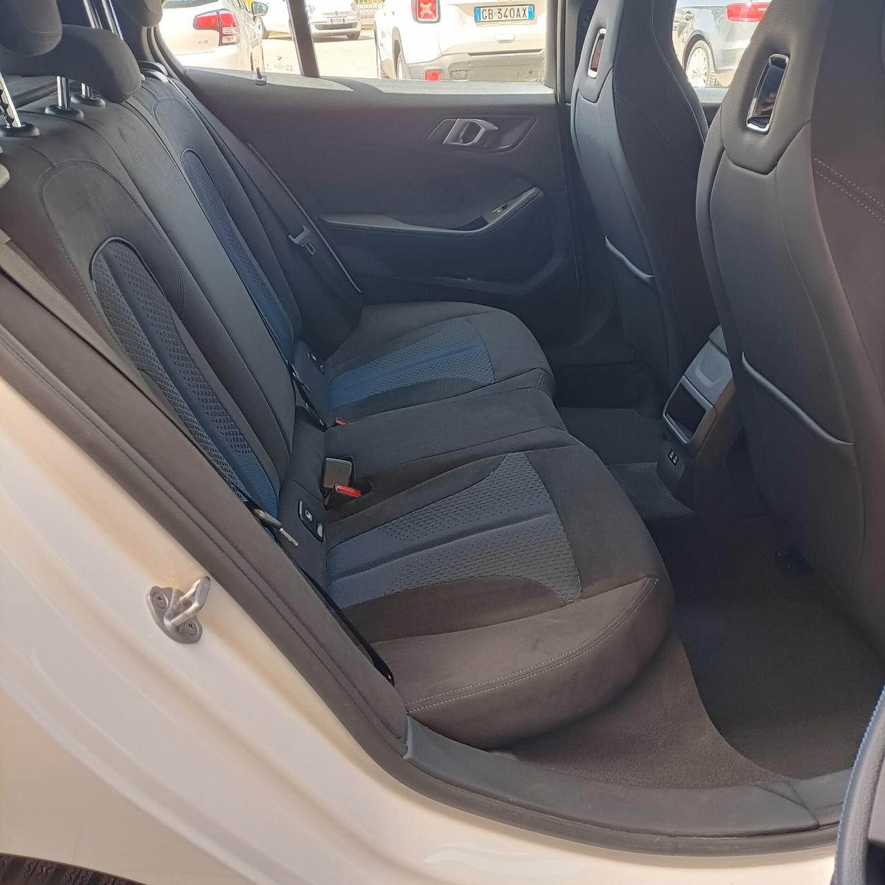 Bmw 118 118d 5p. Msport