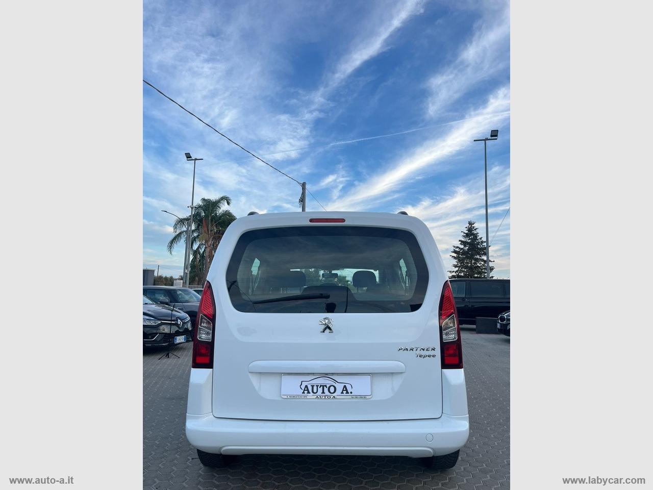 PEUGEOT Partner Tepee 1.6 e-HDi 92 Outdoor