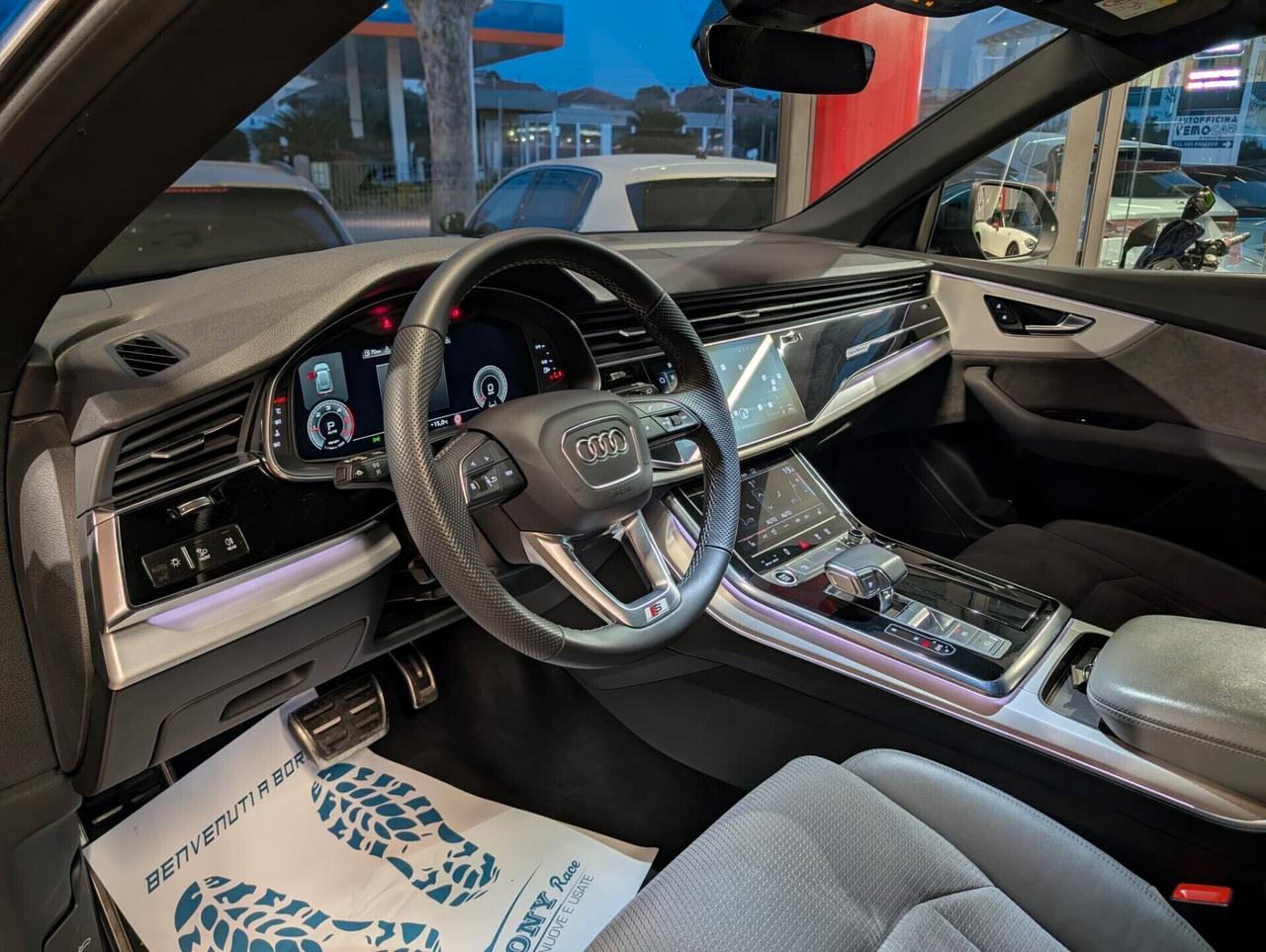 Audi Q8 45 TDI quattro 3.0 diesel S-LINE IVA ESPOSTA