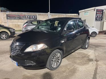 Lancia Ypsilon 1.2 69 CV 5 porte GPL Ecochic Platinum