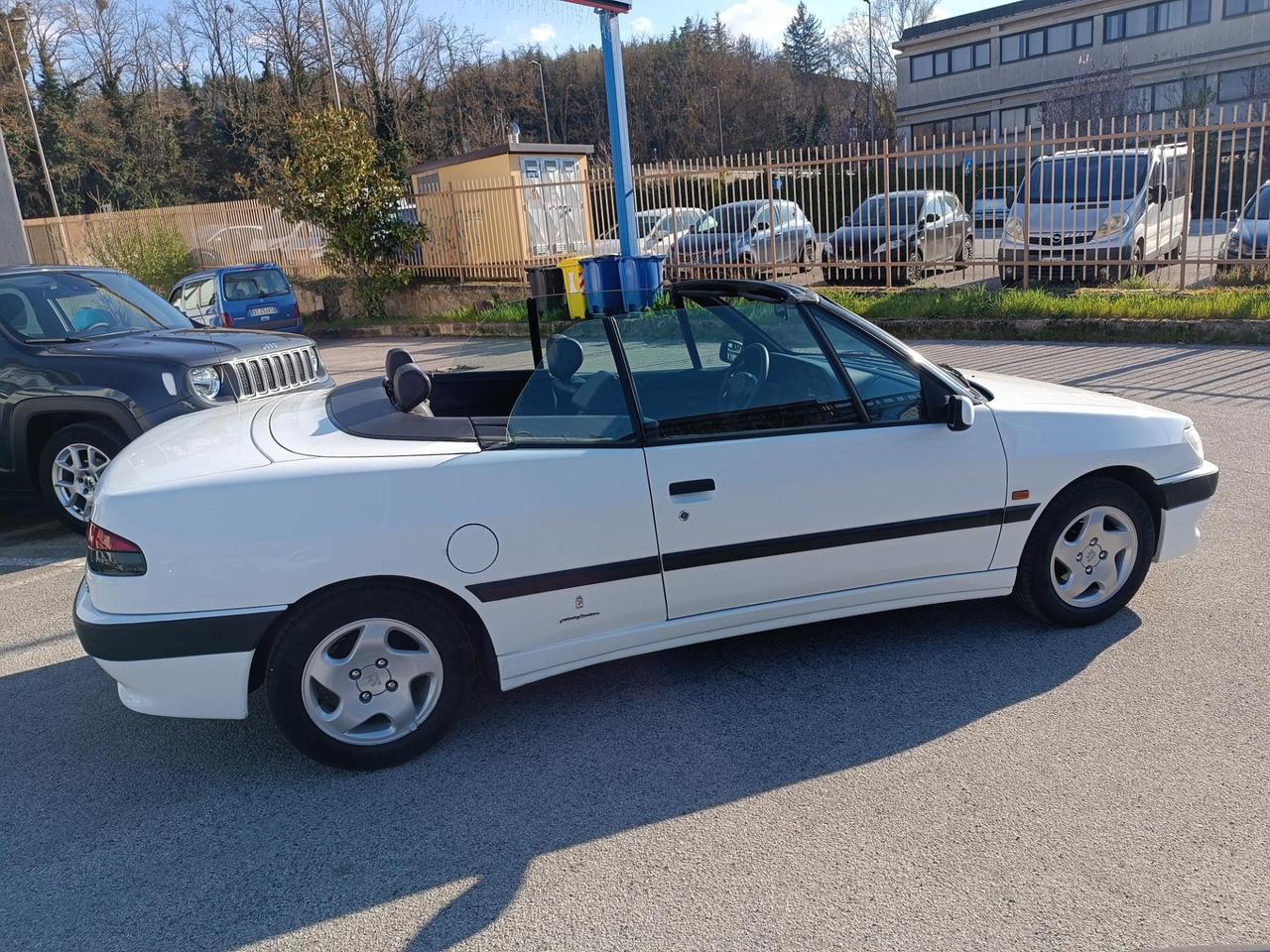 Peugeot 306 Cabrio 1.8 (best)