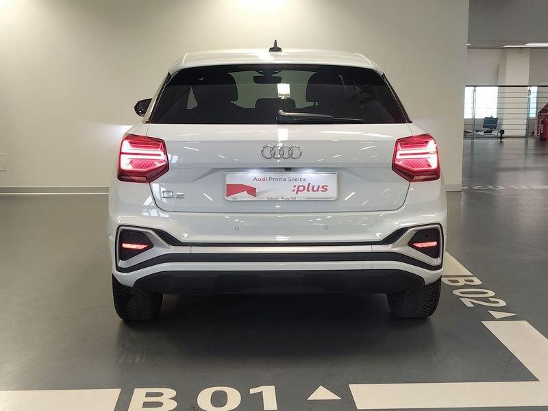 Audi Q2 Q2 35 2.0 tdi Identity Black s-tronic