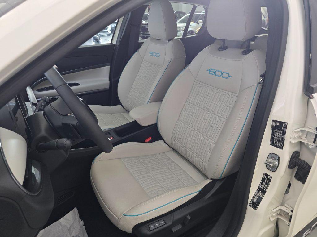 Fiat 600 Hybrid DCT MHEV La Prima