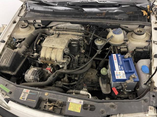 VOLKSWAGEN Golf 1.6 cat 5 porte