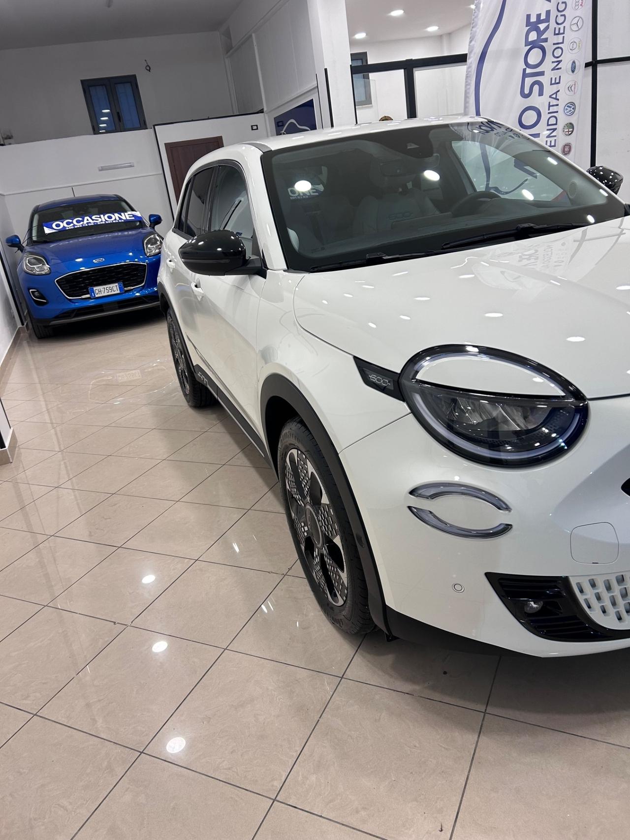 Fiat 600 Hybrid 110 CV DCT MHEV La Prima