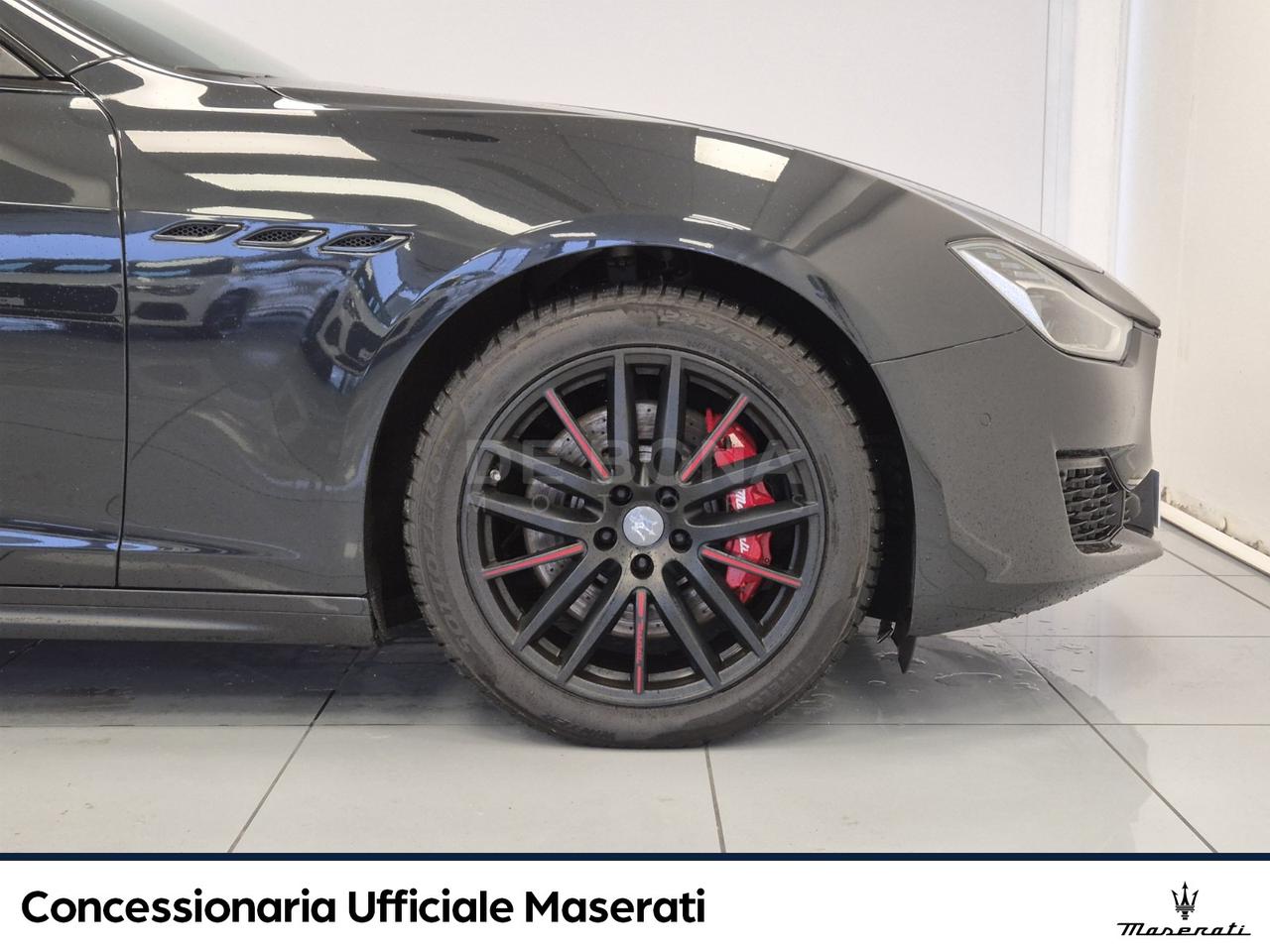 Maserati Ghibli 3.0 v6 ds ribelle black 275cv auto