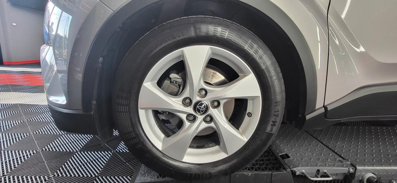 Toyota C-HR 1.8 Hybrid E-CVT Active