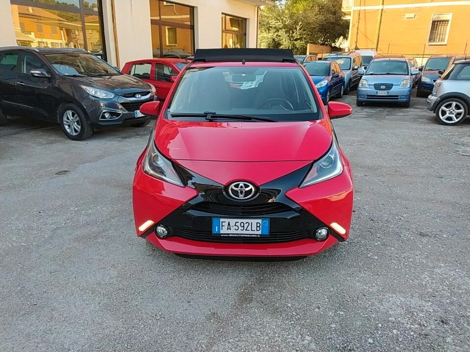 Toyota Aygo 1.0 VVT-i 69 CV 5 porte x-wave Neopatentati