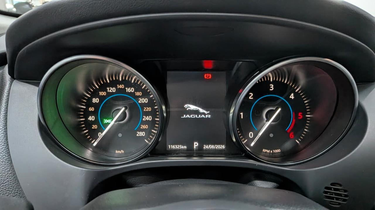 Jaguar F-Pace 2.0 D 180 CV AWD Prestige
