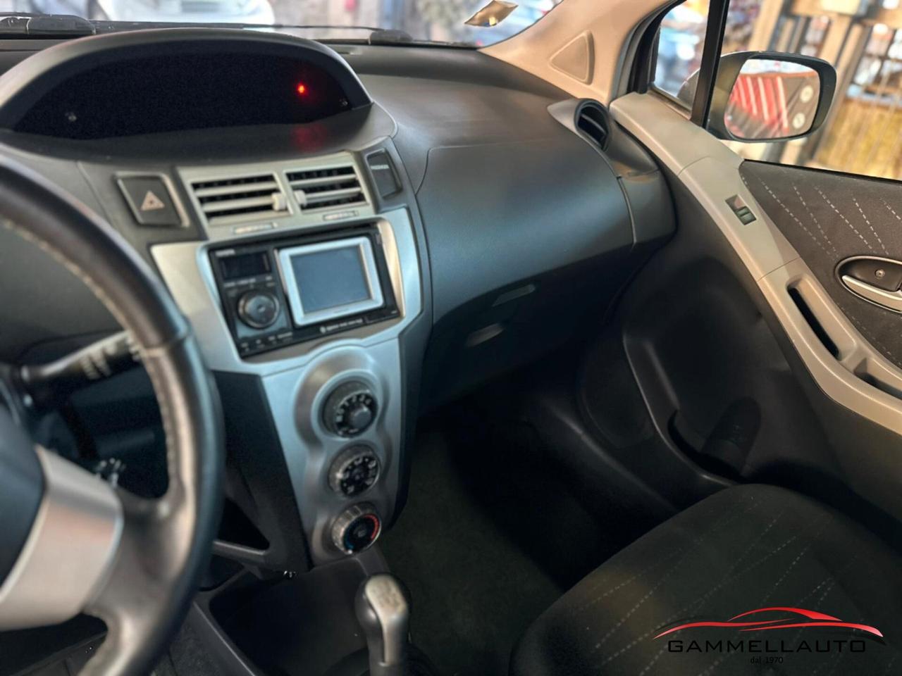 Toyota Yaris 1.4D Navy 90cv