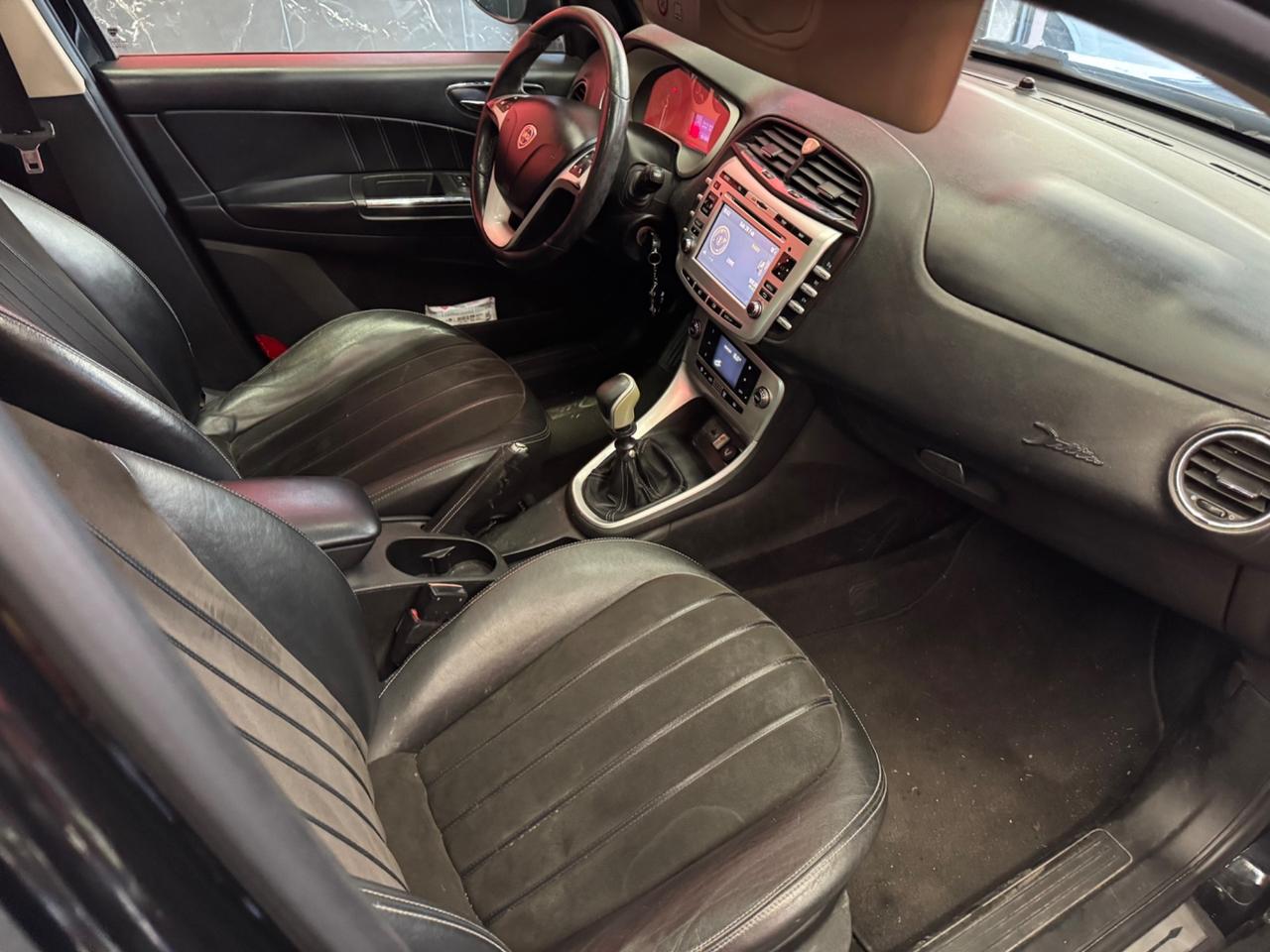 Lancia Delta 1.9 MJT Twinturbo DPF Platino