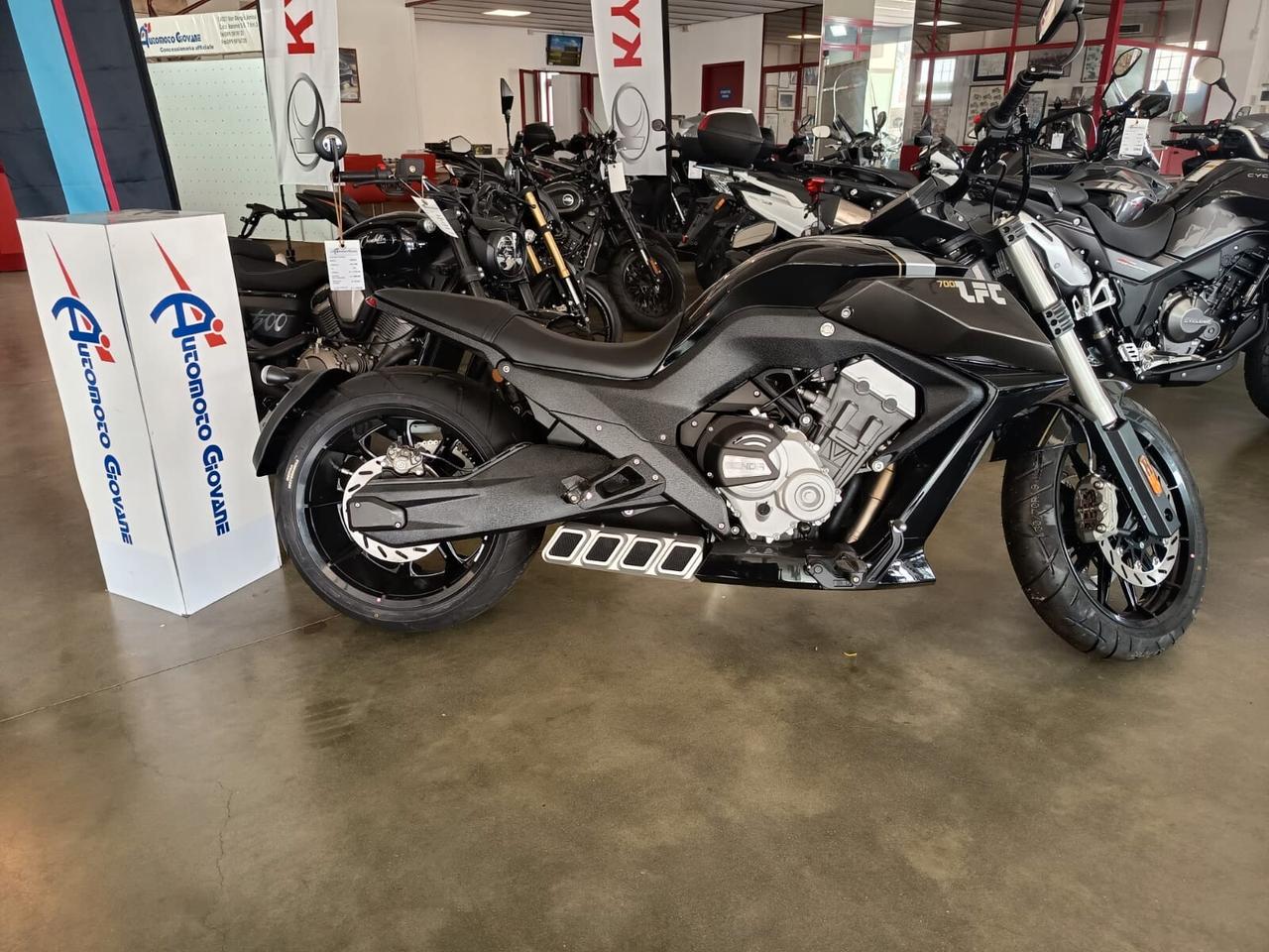 Benda LFC 700 € 10.990,00 F.C.