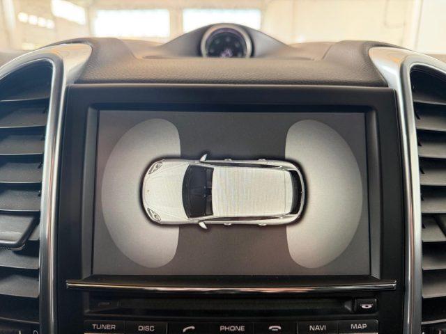 PORSCHE Cayenne 3.0 Diesel /BELL1SS1MO/