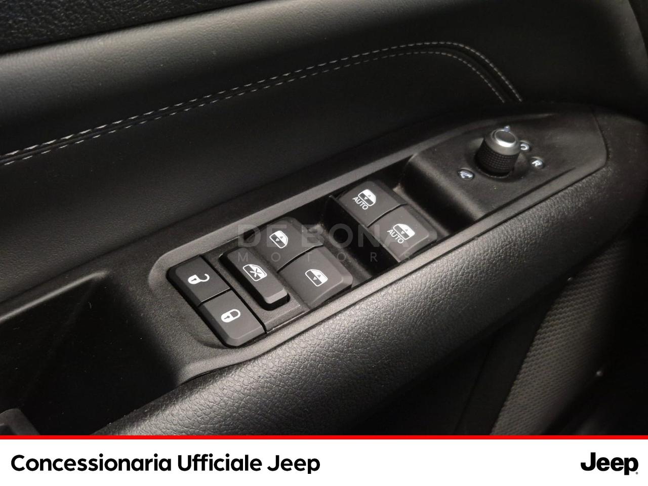 Jeep Compass 1.3 turbo t4 limited 2wd 150cv ddct