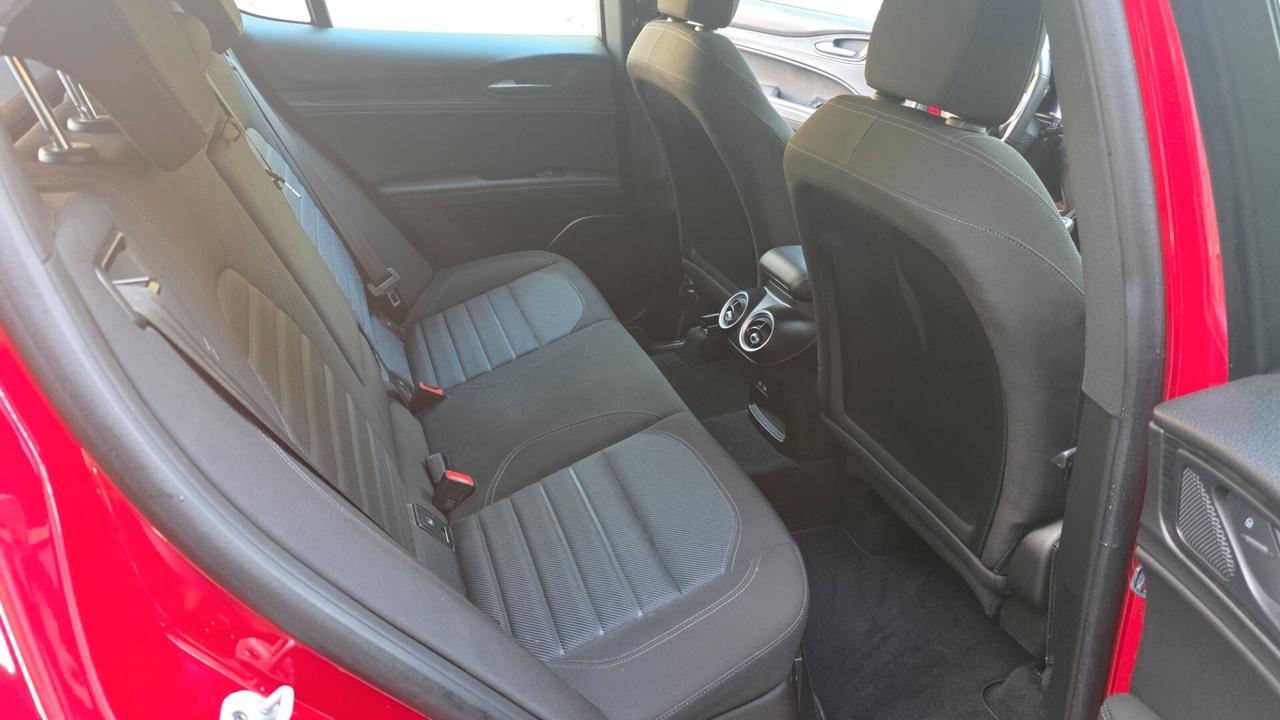 Alfa Romeo Stelvio 2.2 Turbodiesel 160 CV AT8 RWD Sprint