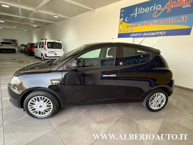LANCIA Ypsilon 1.2 69 CV 5 porte GPL Ecochic Gold