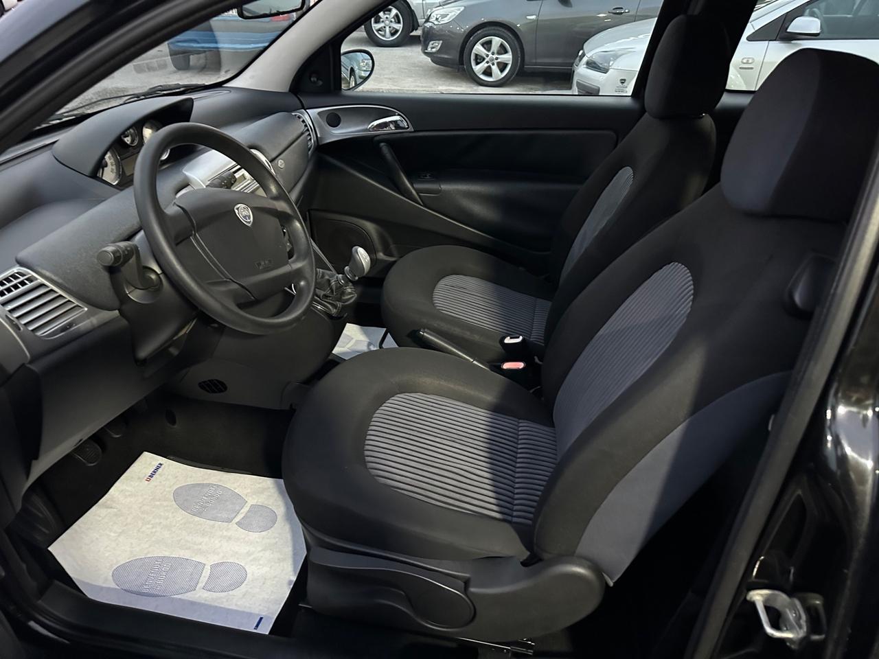 Lancia Ypsilon y 2008