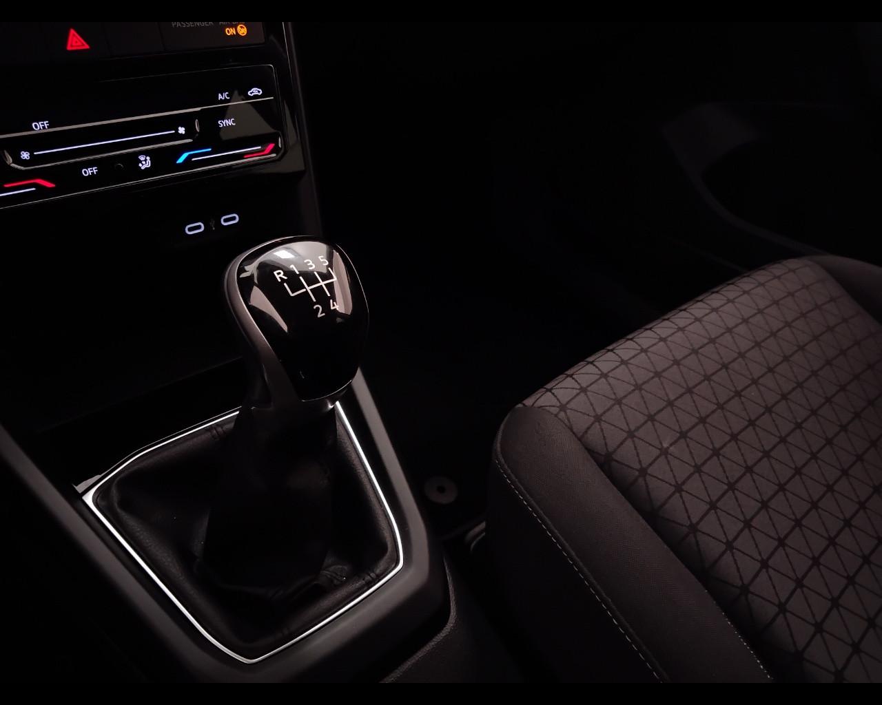 VOLKSWAGEN T-Cross 2019 - T-Cross 1.0 tsi R-LINE 95cv