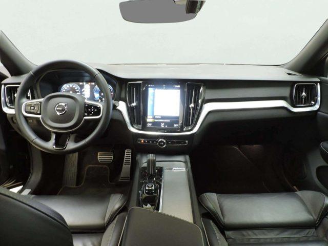 VOLVO V60 B4 (D) R-DESIGN AUTOMATICA