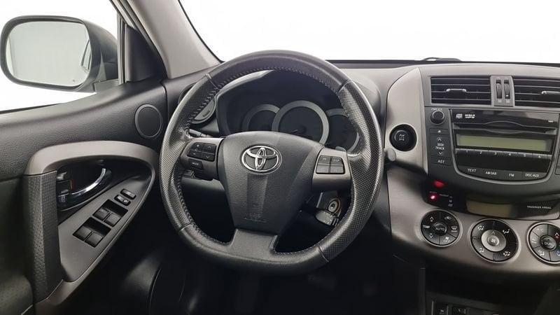 Toyota RAV4 RAV4 2.2 D-CAT A/T 4WD Lounge