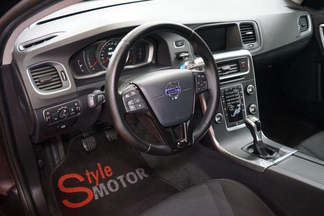 VOLVO V60 D2 Kinetic Certificata Pari al Nuovo