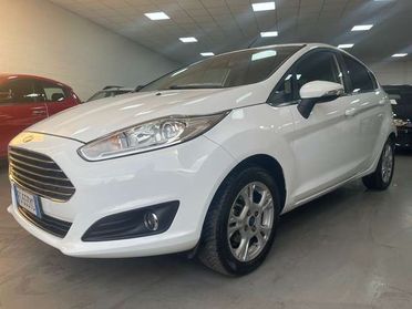 Ford Fiesta Fiesta VI 2013 3p 1.0 Black