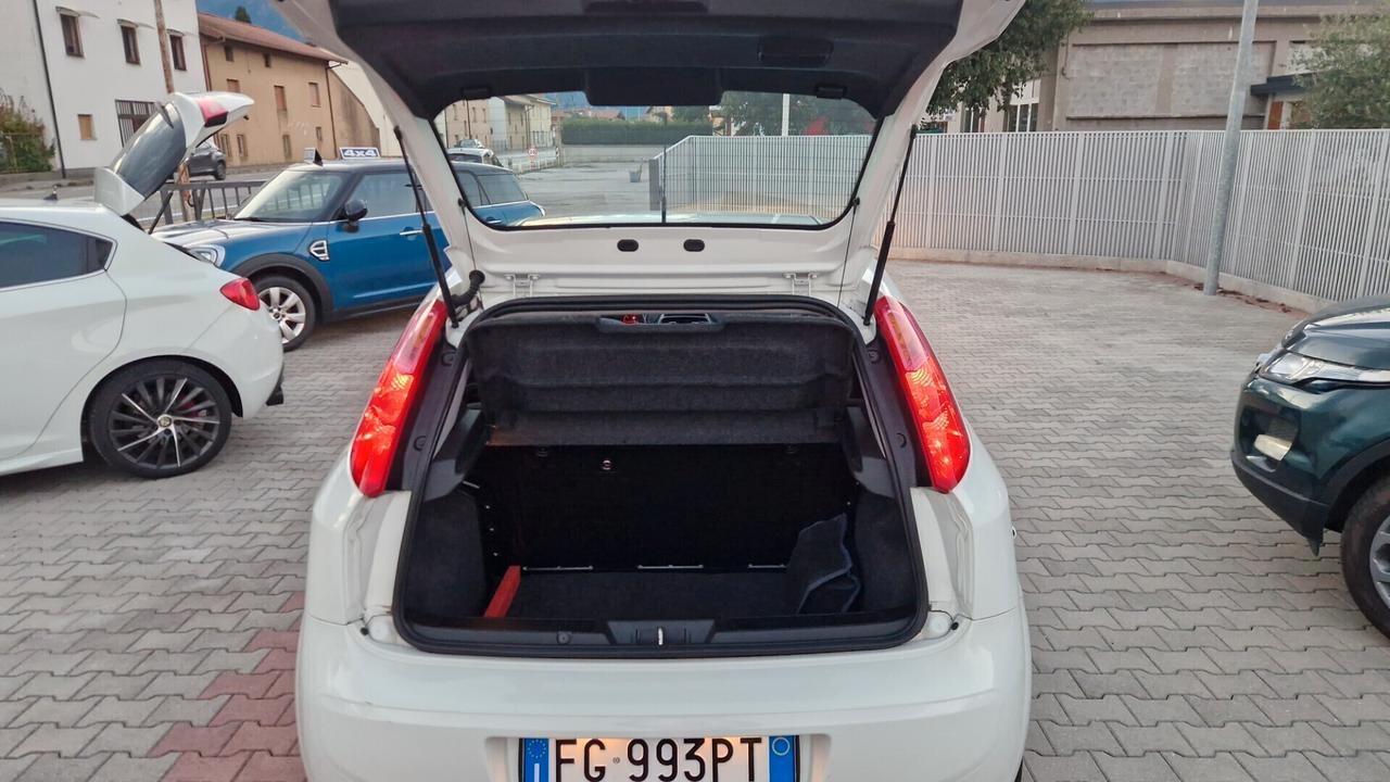 Fiat Punto 1.4 GPL 5 perfetta garantita 12 mesi