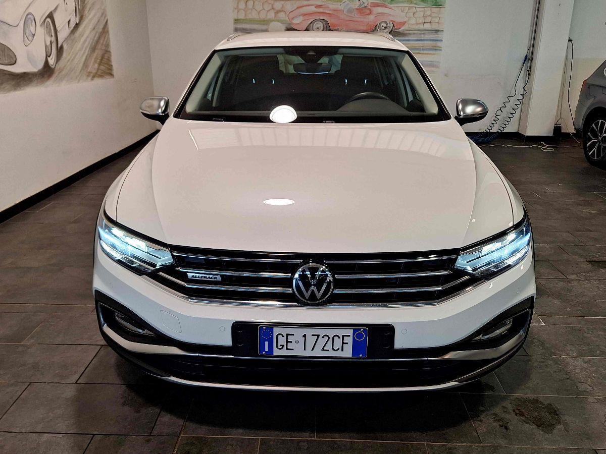 VOLKSWAGEN Passat Alltrack 2.0 tdi 4motion 200cv dsg - UNICO PROPR - GAR.24MESI