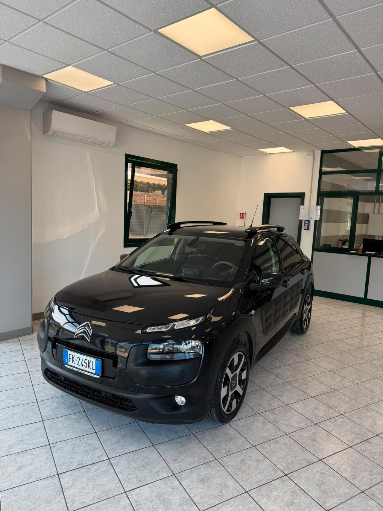 Citroen C4 Cactus BlueHDi 100 Shine