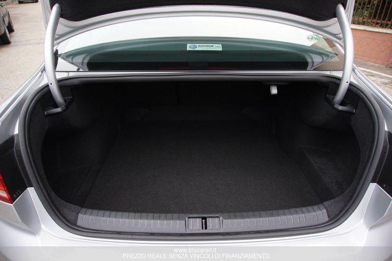 Volkswagen Passat Passat 1.6 TDI Business BlueMotion Technology