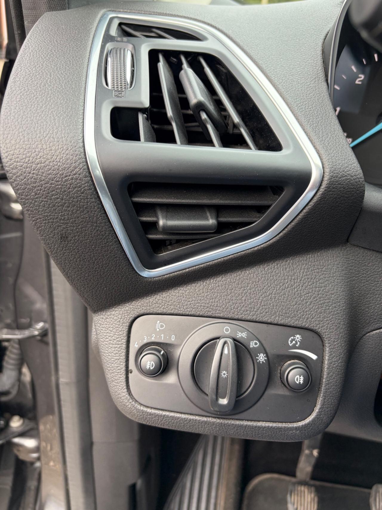 FORD KUGA 2.0 TDCI 2WD TITANIUM “MANIACALE”