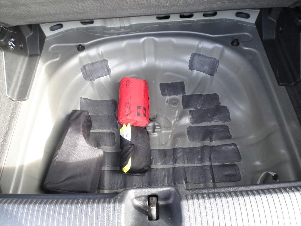 Audi Q2 30 TDI S tronic Business